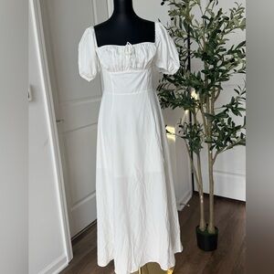 Chic White Puff Sleeve Maxi Dress